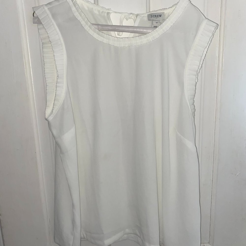 Cute And Basic Blouse - Super Versatile - image 1